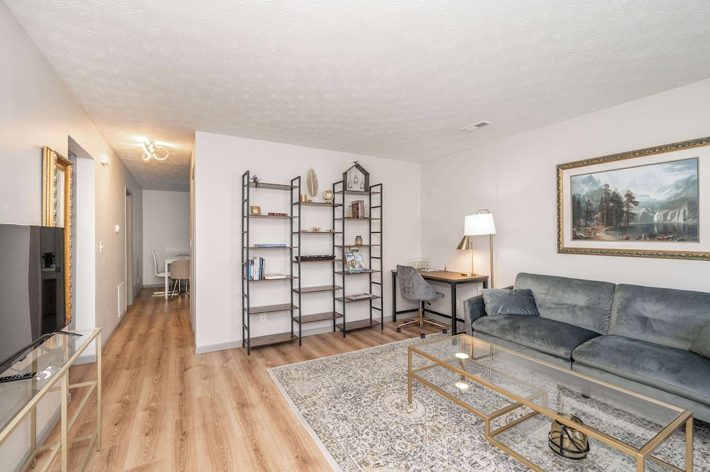 Arkstone Retreat 1 4 minutes from the Ark — 4-Star Luxury Hotel in Williamstown, United States