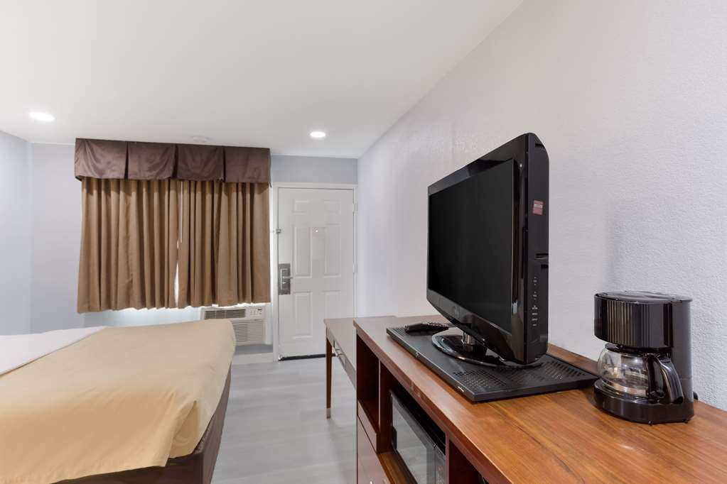 Quality Inn Redding near I 5 - photo 24