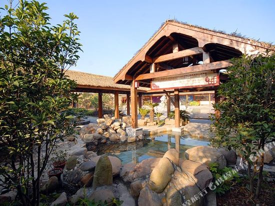 Chaohu Fragrant Hotspring Spa Resort in Ma'anshan, People's Republic of China