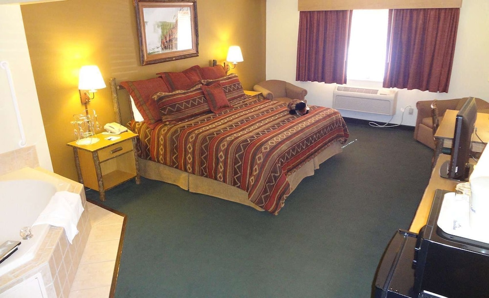 AmericInn by Wyndham Cody - photo 32