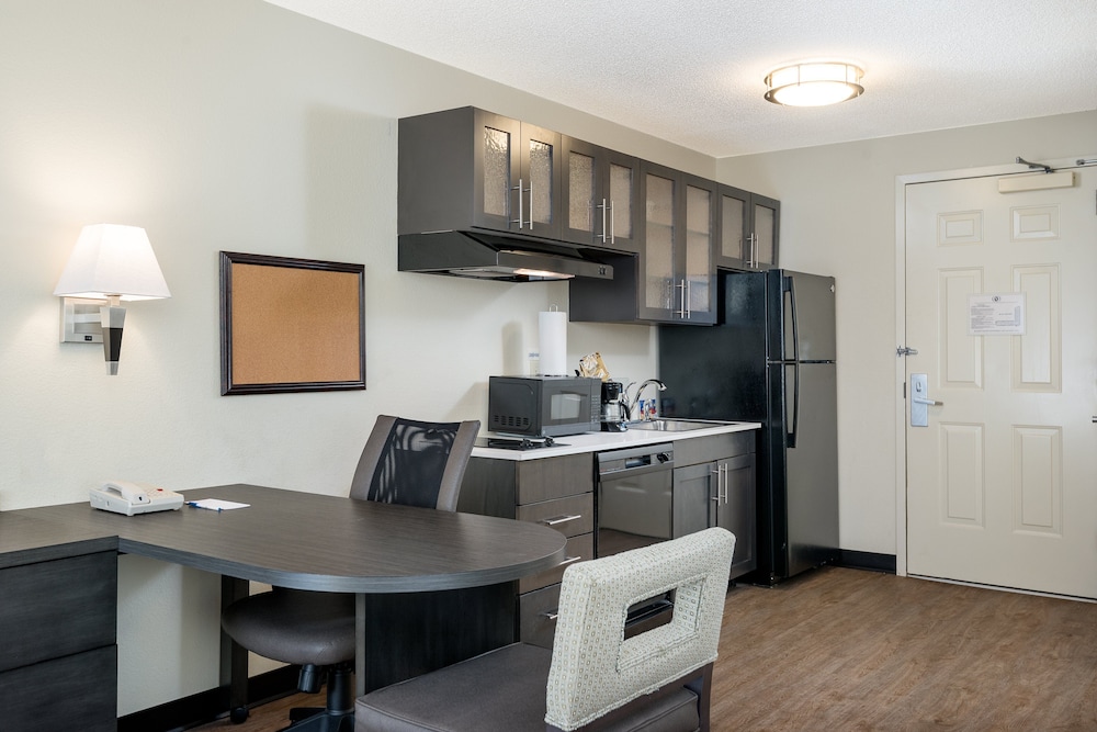 Candlewood Suites Durham by IHG - photo 13