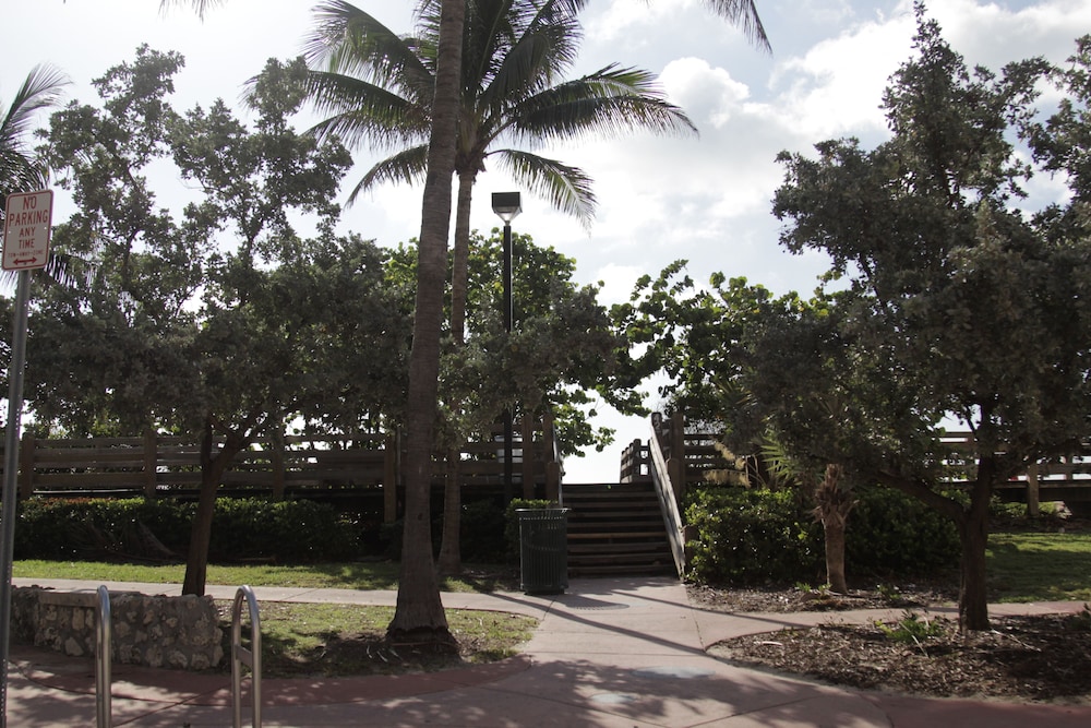 Ocean Spray Hotel - photo 83