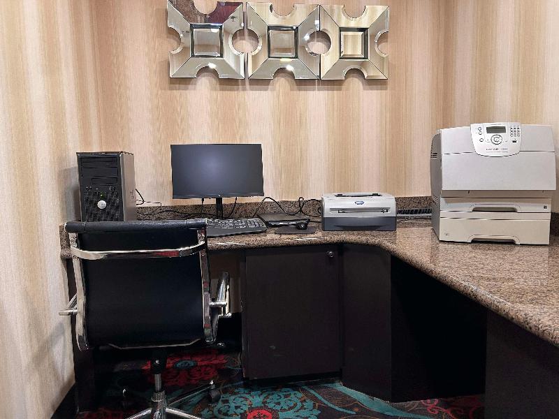 Holiday Inn Express Leesville - photo 54
