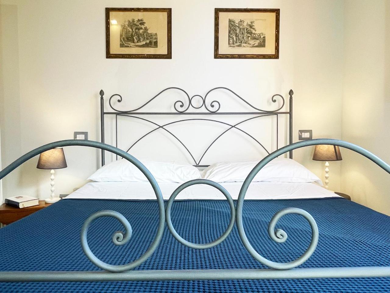 Oliveta Blu — Siena