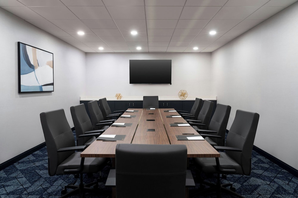 Courtyard by Marriott Cleveland Beachwood - photo 25