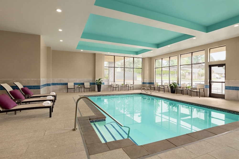 Hilton Garden Inn Seattle Airport - photo 21