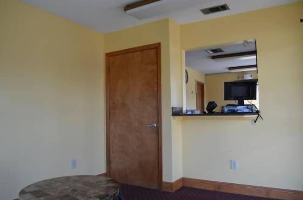 Royal Inn of New Orleans - photo 20