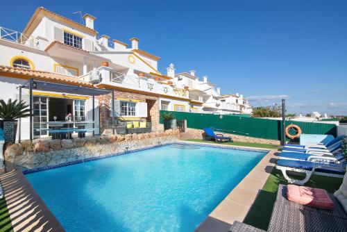 Villa Calipso — 4-Star Luxury Hotel in Albufeira, Portugal