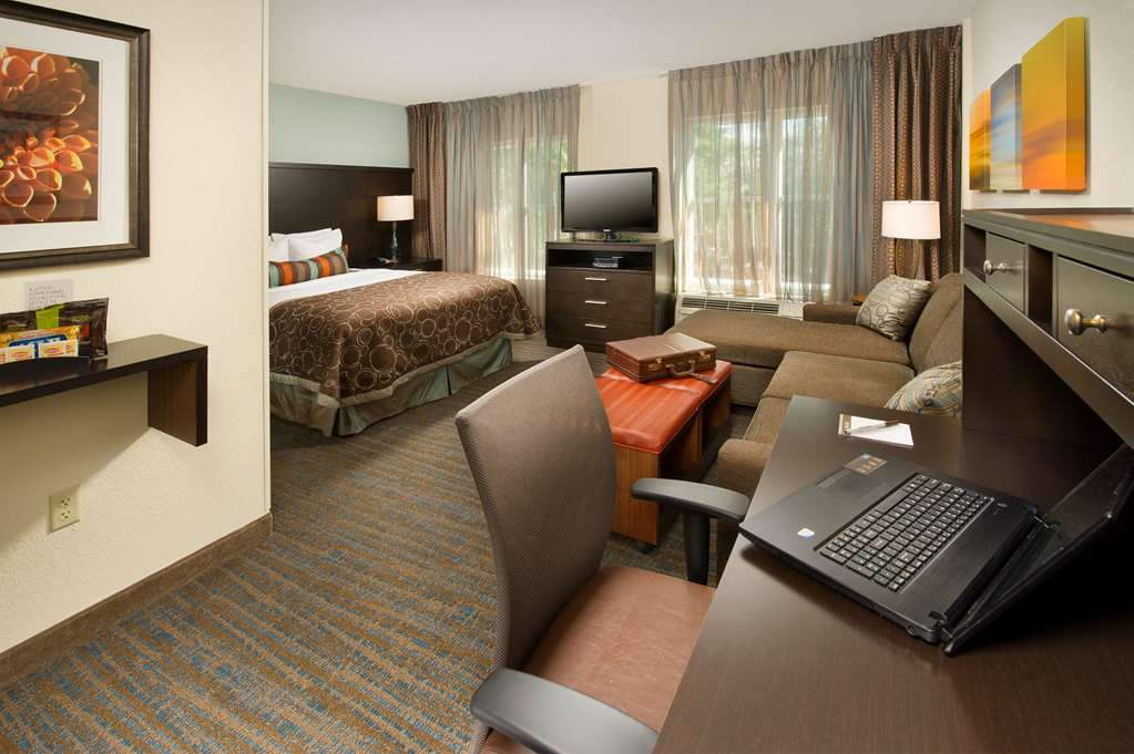 Sonesta ES Suites Atlanta Alpharetta Avalon - photo 8