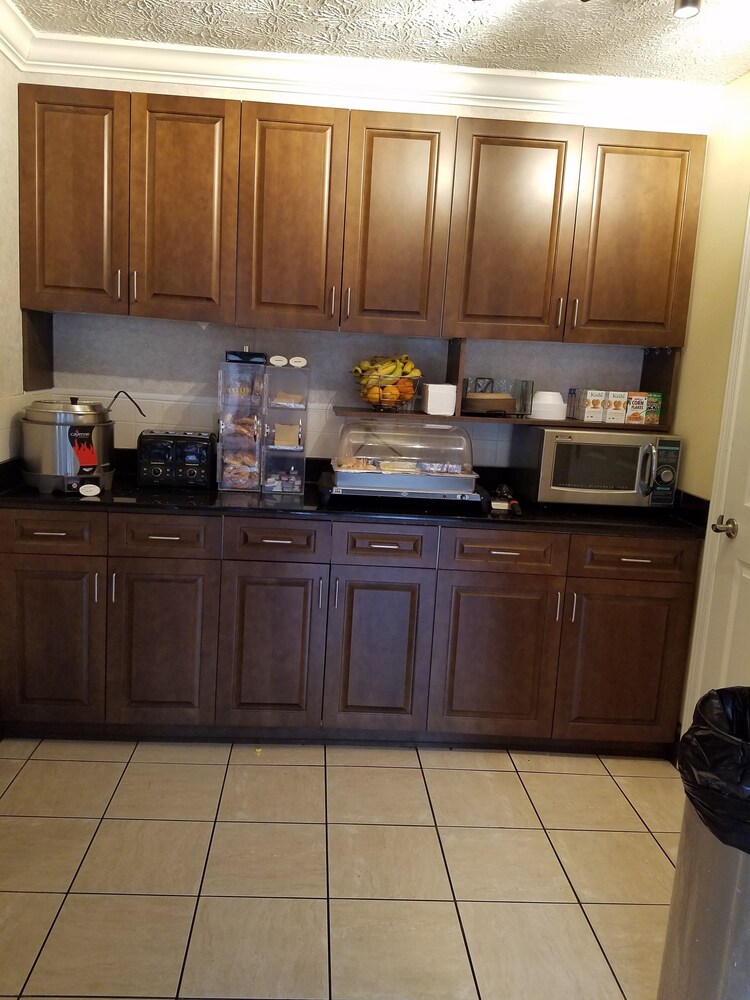 Best Western Kennesaw Inn - photo 22