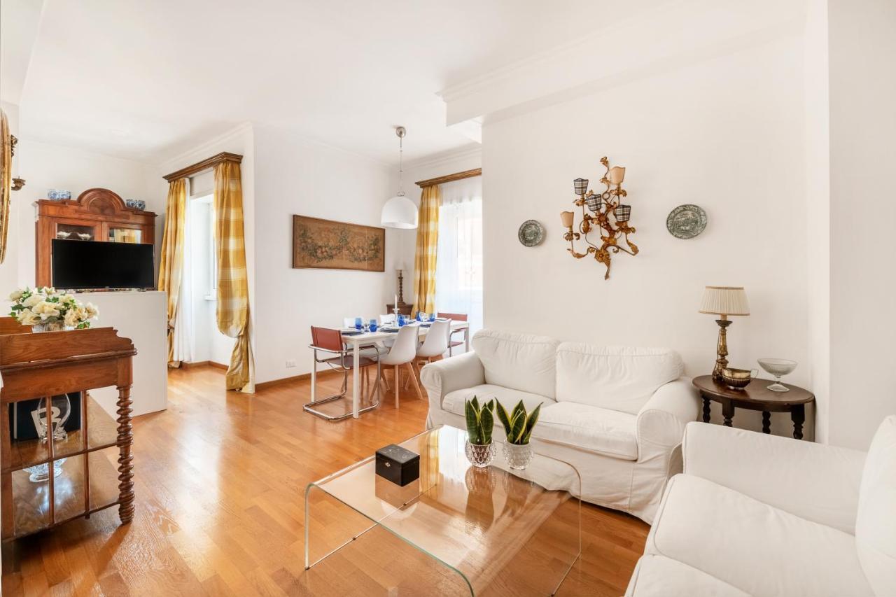 La Dimora Dell'antiquario — 4-Star Luxury Hotel in Rome, Italy