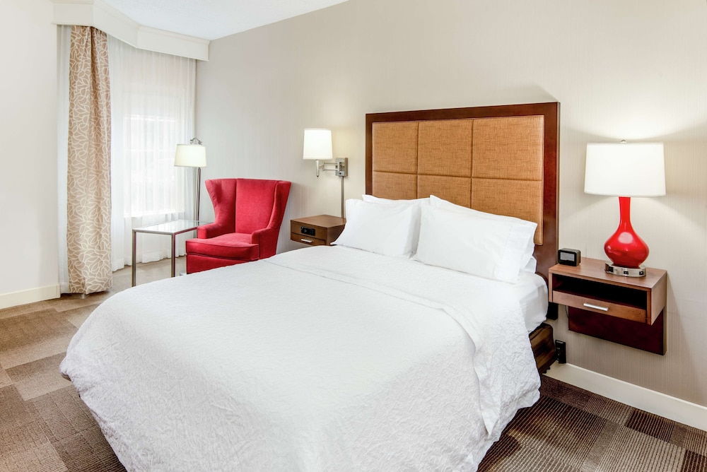 Hampton Inn & Suites Bethlehem - photo 8