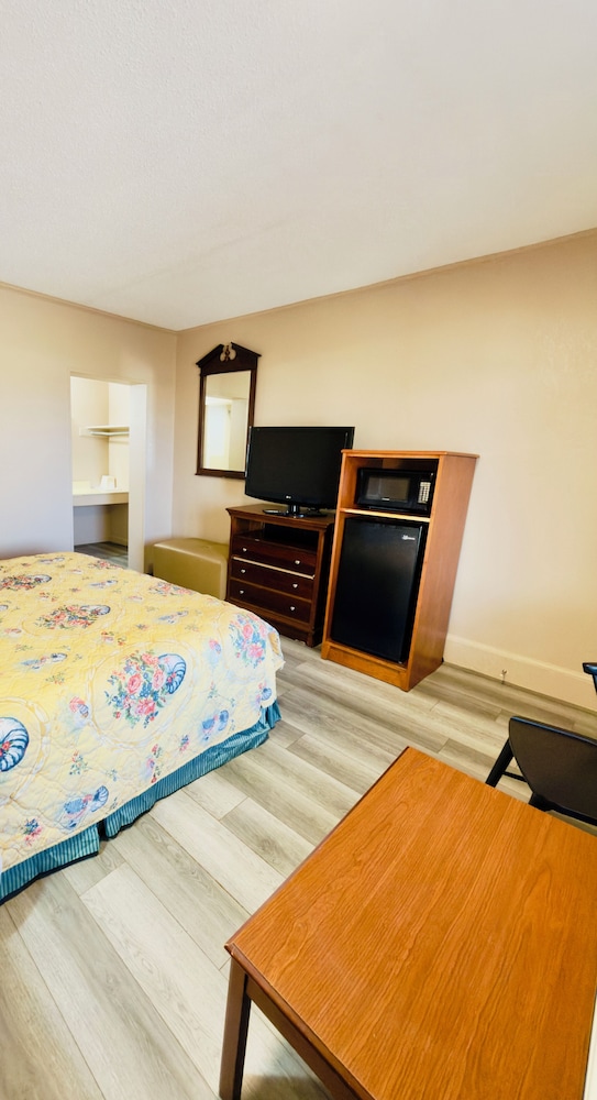 Ross Motel - photo 16