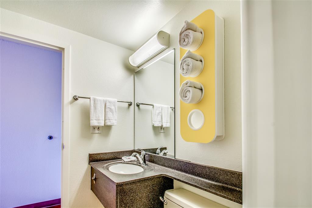 Motel 6 Amherst NY Buffalo - photo 20