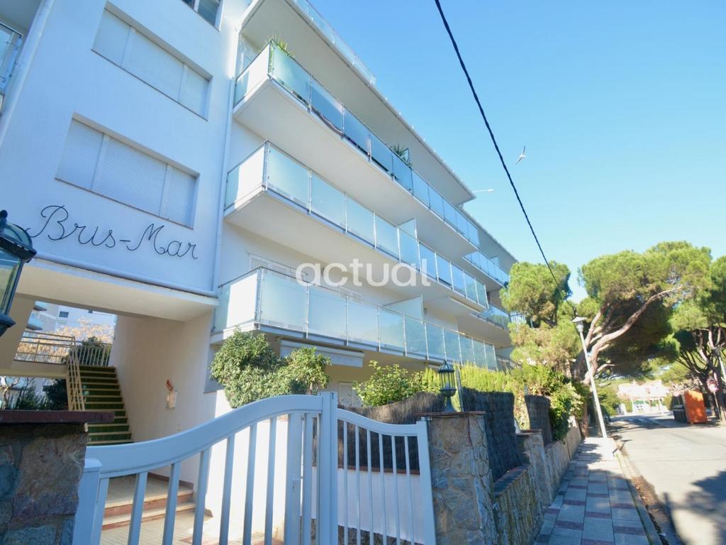 Bris Mar 15 — 4-Star Luxury Hotel in Castell-Platja D'aro, Spain
