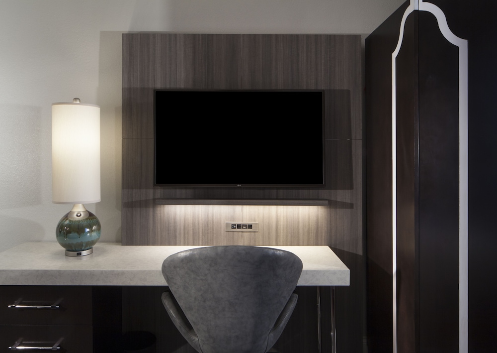 Hotel Indigo Atlanta Midtown an IHG Hotel - photo 2