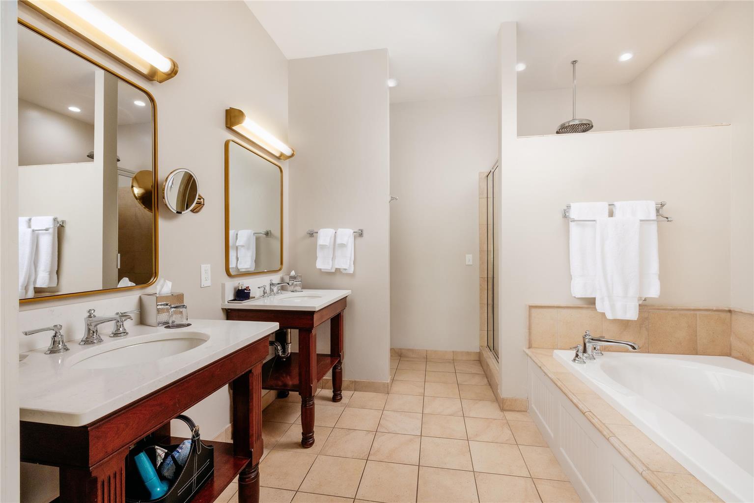 The Delafield Hotel - photo 21