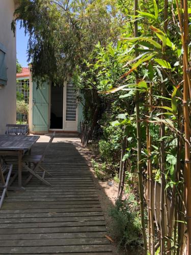 Studio Avec Terrasse Et Jardin À 3 Minutes À Pied De La Plage in Canet-En-Roussillon, France