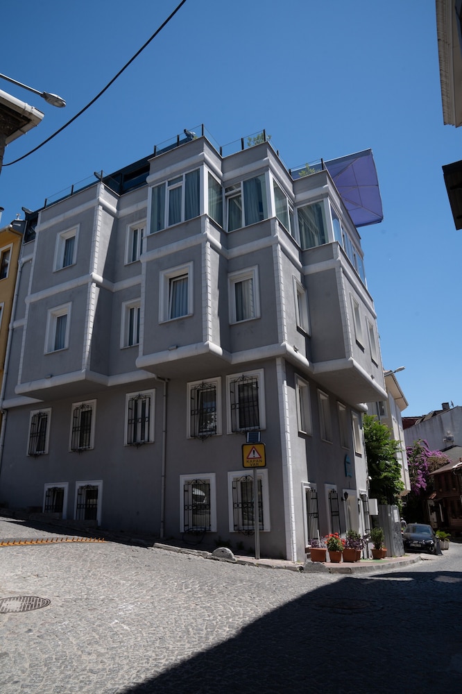 Sultanahmet Cesme Hotel — 4-Star Luxury Hotel in Istanbul, Turkey