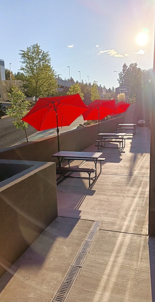 Hampton Inn & Suites Spokane Downtown South - photo 26
