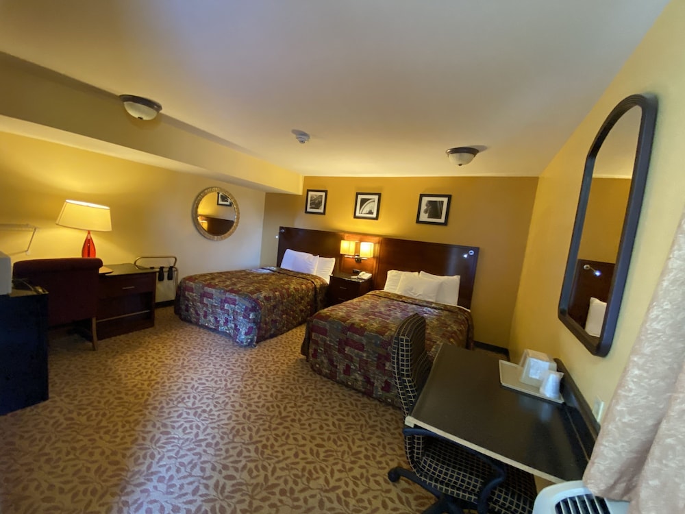 Regal Inn Coffeyville - photo 9