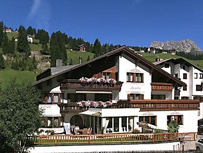Hotel Garni Sursilva in Lech, Austria