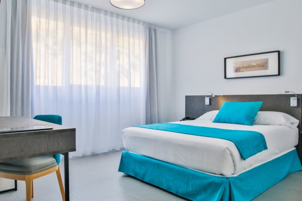 Kross Puerto Agua Dulce in Aguadulce, Spain