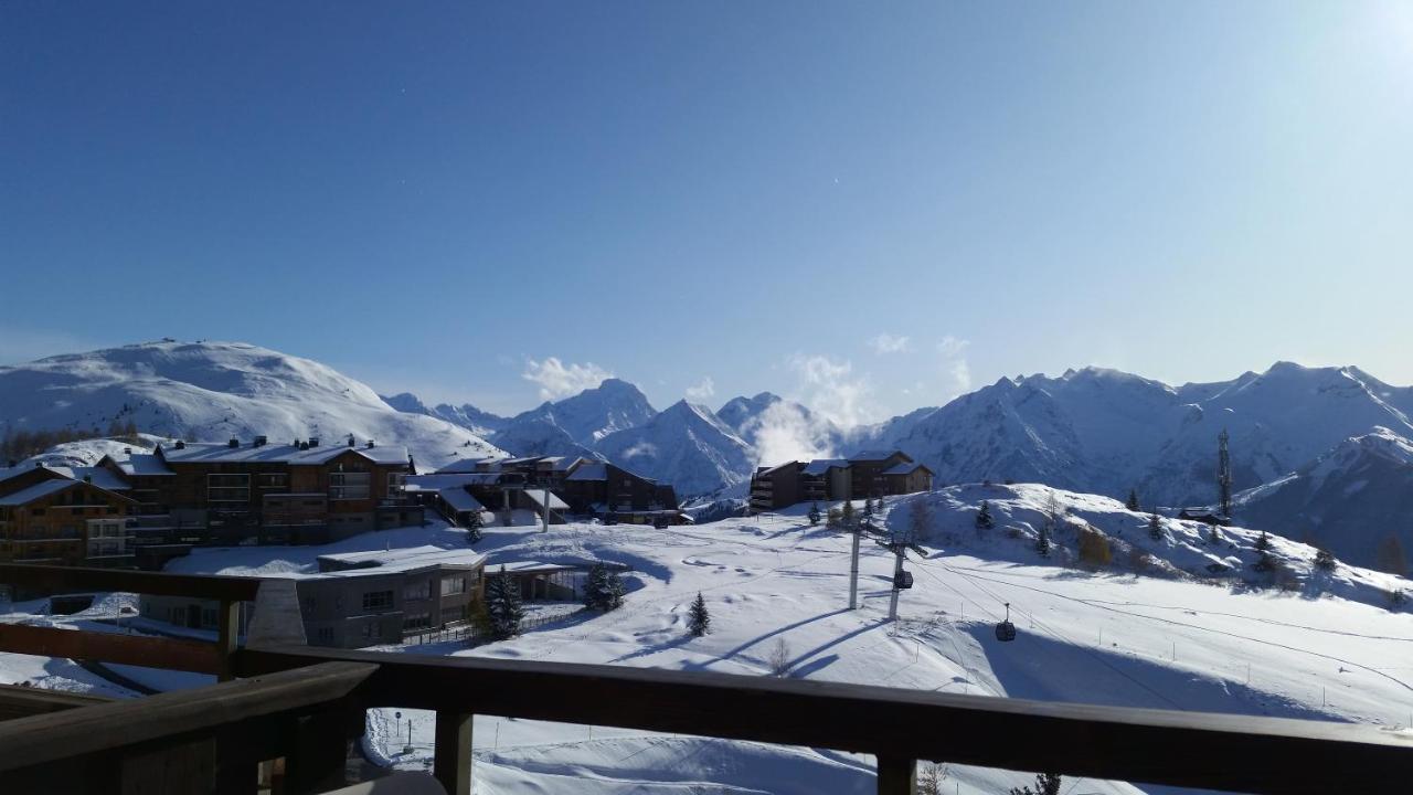 Appartement 1 Chambre 5 Personnes L'ours Blanc a L'alpe D'huez — 4-Star Luxury Hotel in Huez, France