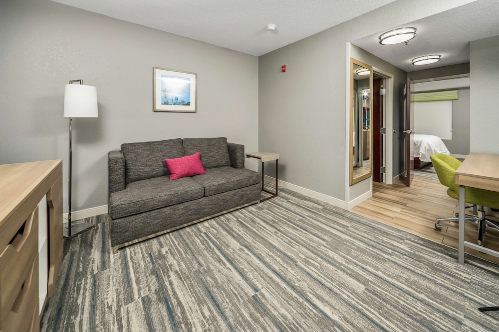 Hampton Inn Wilson Downtown - photo 4