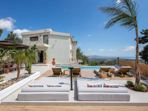 Villa Staride sea view private heated pool playground — 4-Star Luxury Hotel in Vryses, Greece