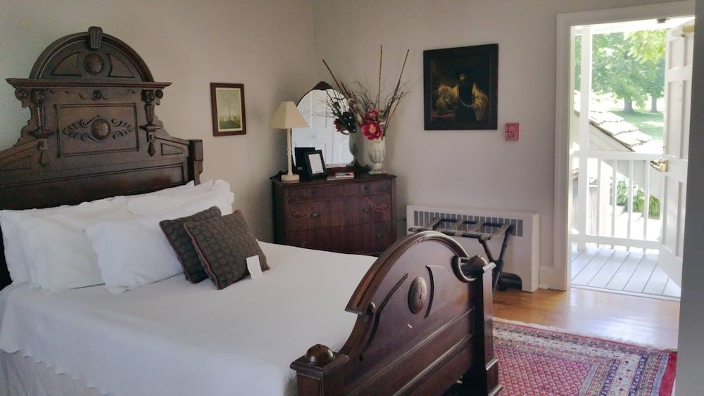 Inn at Stone Manor - photo 15