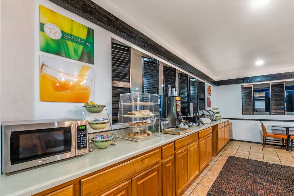 Quality Inn Tucumcari - photo 35