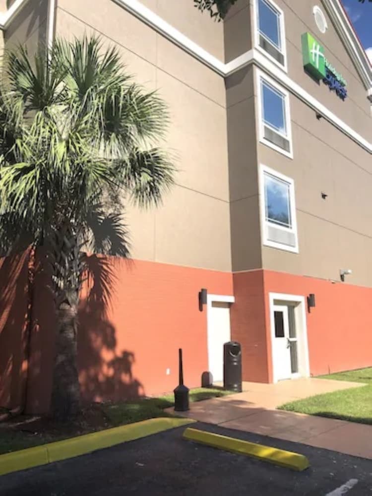 Holiday Inn Express Venice by IHG - photo 54