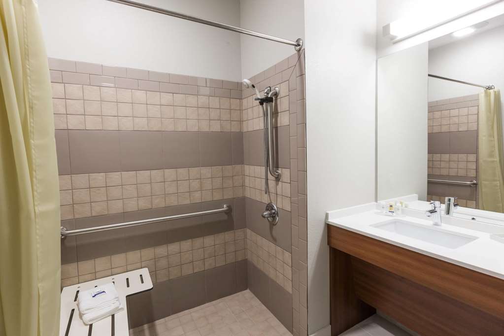 Microtel Inn & Suites By Wyndham Tioga - photo 6