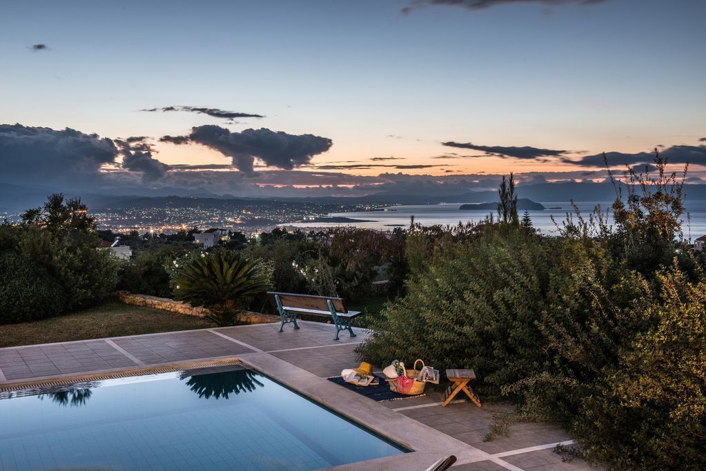 Villa Mariposa panoramic sea view near Chania city — 5-Star Luxury Hotel in Chania, Greece