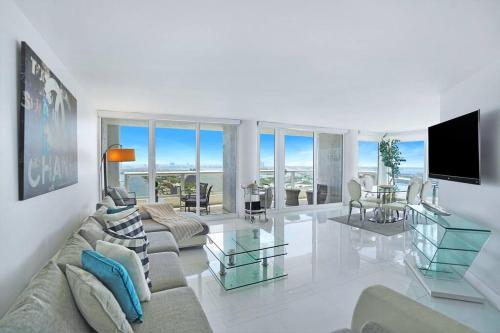 Cloud Nine Direct Water Views of Bay & Ocean — 4-Star Luxury Hotel in Miami, United States