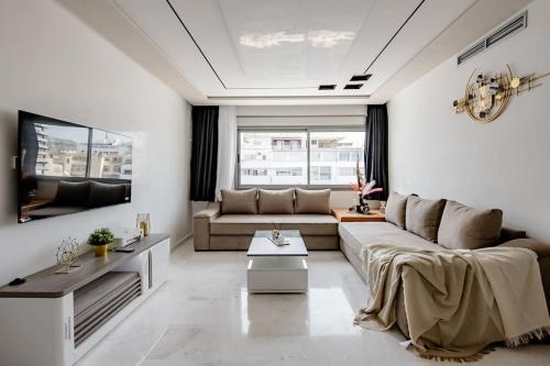 Élégant appart tanger boulevard — 4-Star Luxury Hotel in Tangier, Morocco