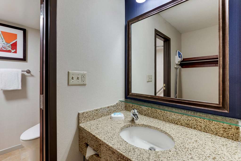 Drury Inn & Suites St. Louis St. Peters - photo 33