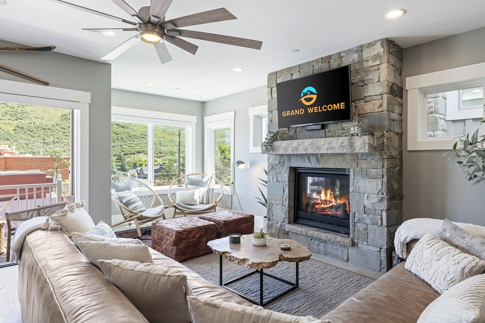 Kings Landing - carbon neutral hotel in Bridgeport