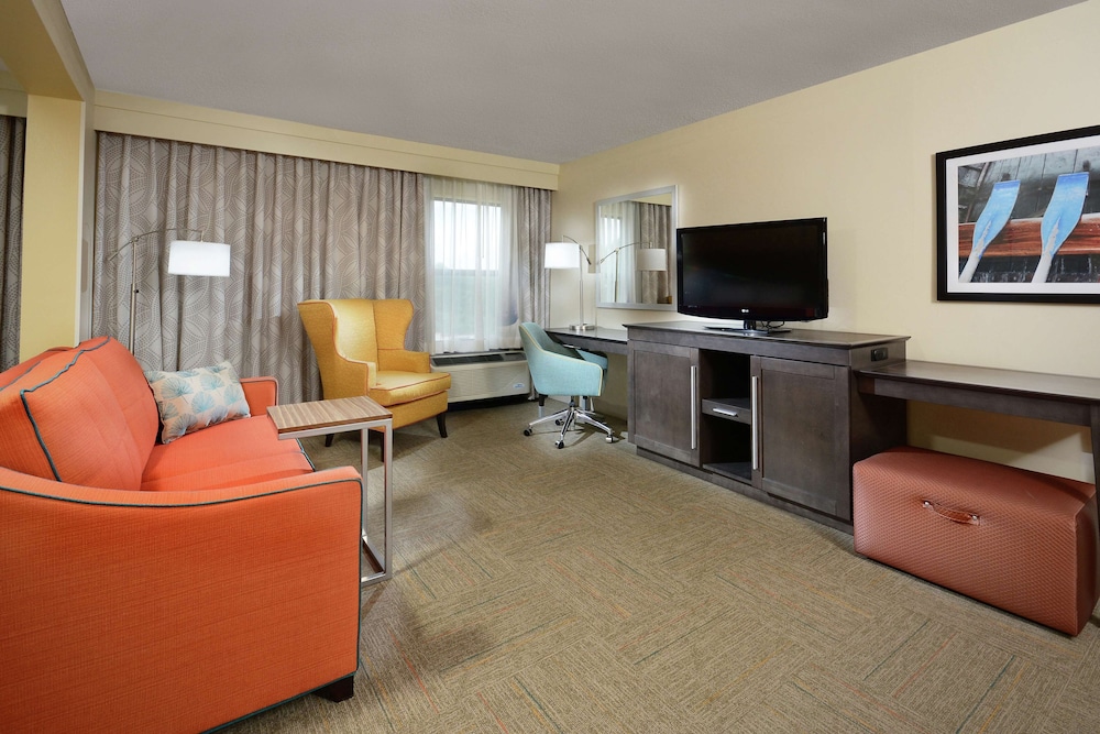 Hampton Inn Martinsville - photo 6