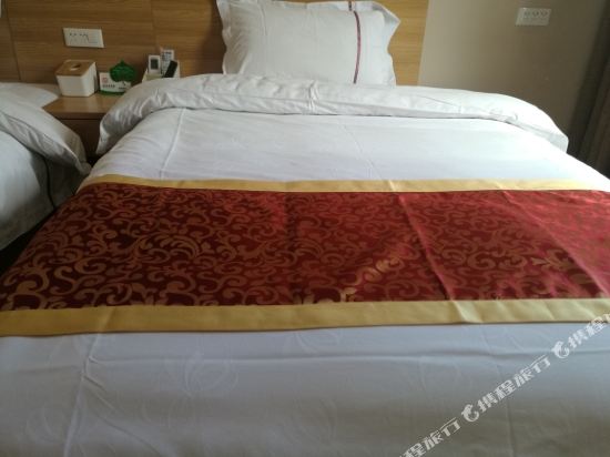 Qingzhen Three Tree Hotel - last minute hotel in Guiyang