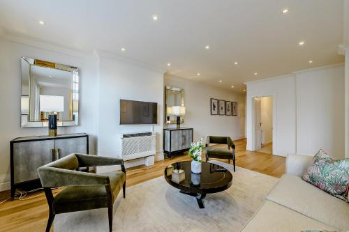 Strathmore Court Apartments — 4-Star Luxury Hotel in London, United Kingdom