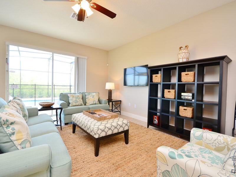Luxury 7 Bedroom 5.5 Bedroom Vacation Home In Solterra Resort - photo 17