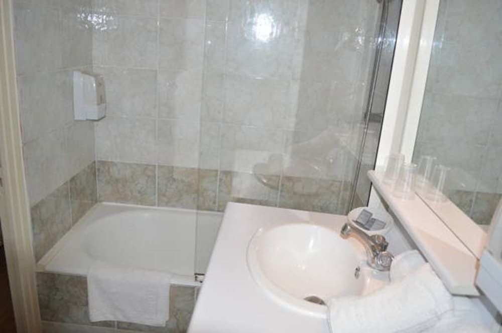 Hostellerie du Parc in Liancourt, France