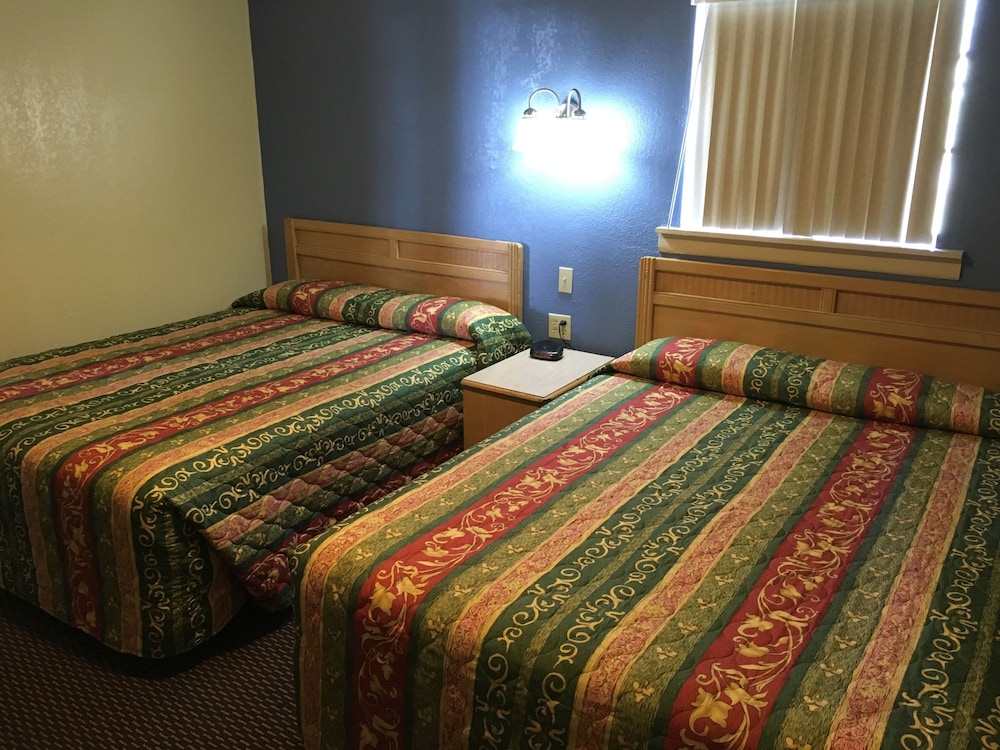 Blarney Inn - photo 12