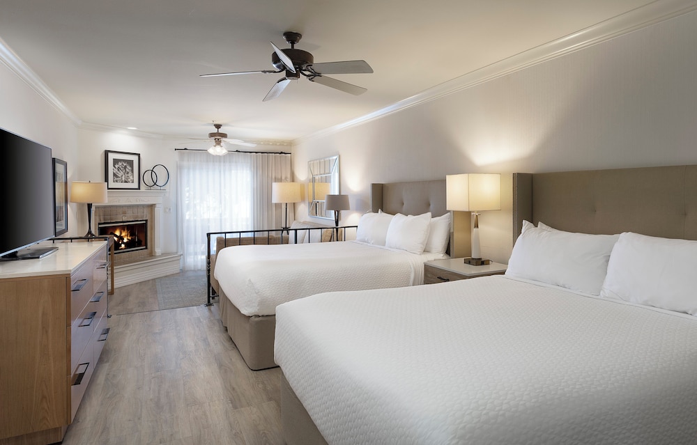 Pelican Inn & Suites - photo 11