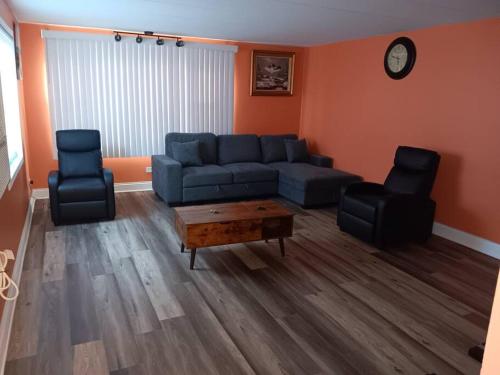 Condo Apartment Near Midway Airport — 4-Star Luxury Hotel in Chicago, United States