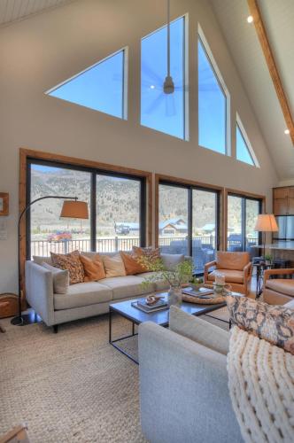 Bha Luxury A Frame — Creede — photo 5
