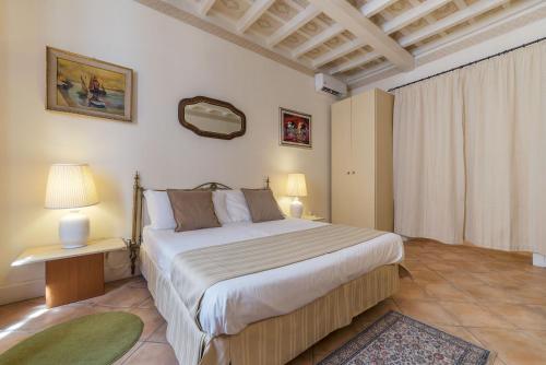 Spanish Steps Suite — 4-Star Luxury Hotel in Rome, Italy