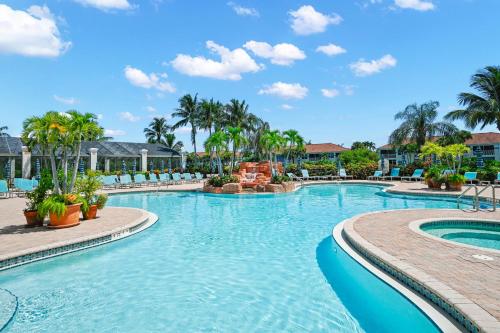 1St Floor Condo Resort Amenities Stunning View in Bonita Springs, United States